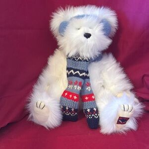 Boyds Bears “Yeti A Bominable” Large White Plush Bear with Knitted Scarf